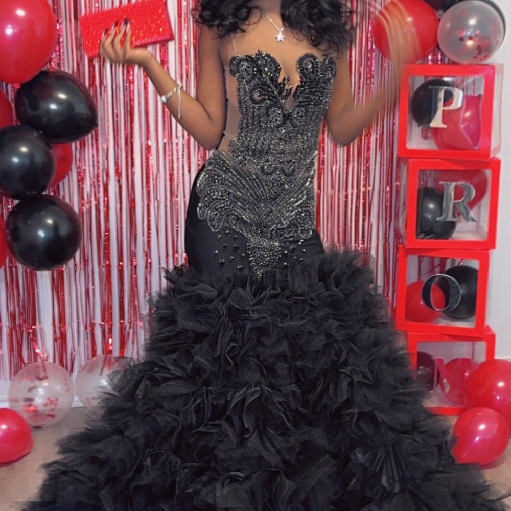 Elegant Black Beaded Prom Dress - Picture 4 of 7